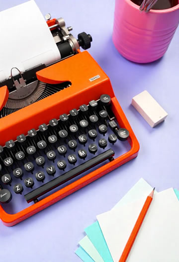 Creation of textual content for blogs, websites, social networks, email marketing...